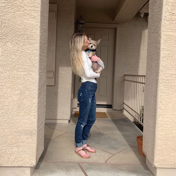 Meet your Posher, Cassie - Picture 2 of 6